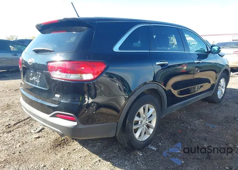 2017 Kia Sorento 2.4L L из США, поврежденный, VIN 5XYPG4A38HG325348